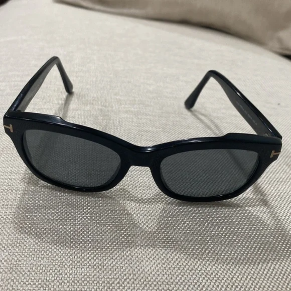 Tom Ford black Polarized Sunglasses ?️ TF 614. O1C 62 19 140 02 unisex Tom Ford black Polarized Sunglasses ?️ TF 614. O1C 62 19  main image 2